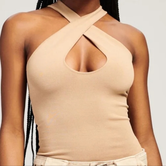 SER.O.YA Casual Nori Top Classic  Knit Halter Neck Criss-cross Top Beige ( M ) - Picture 2 of 4